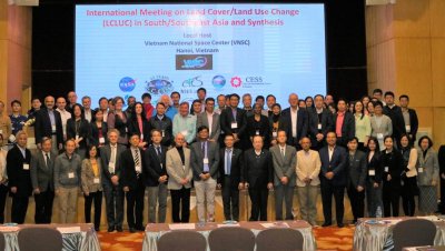 Group photo with conference participants